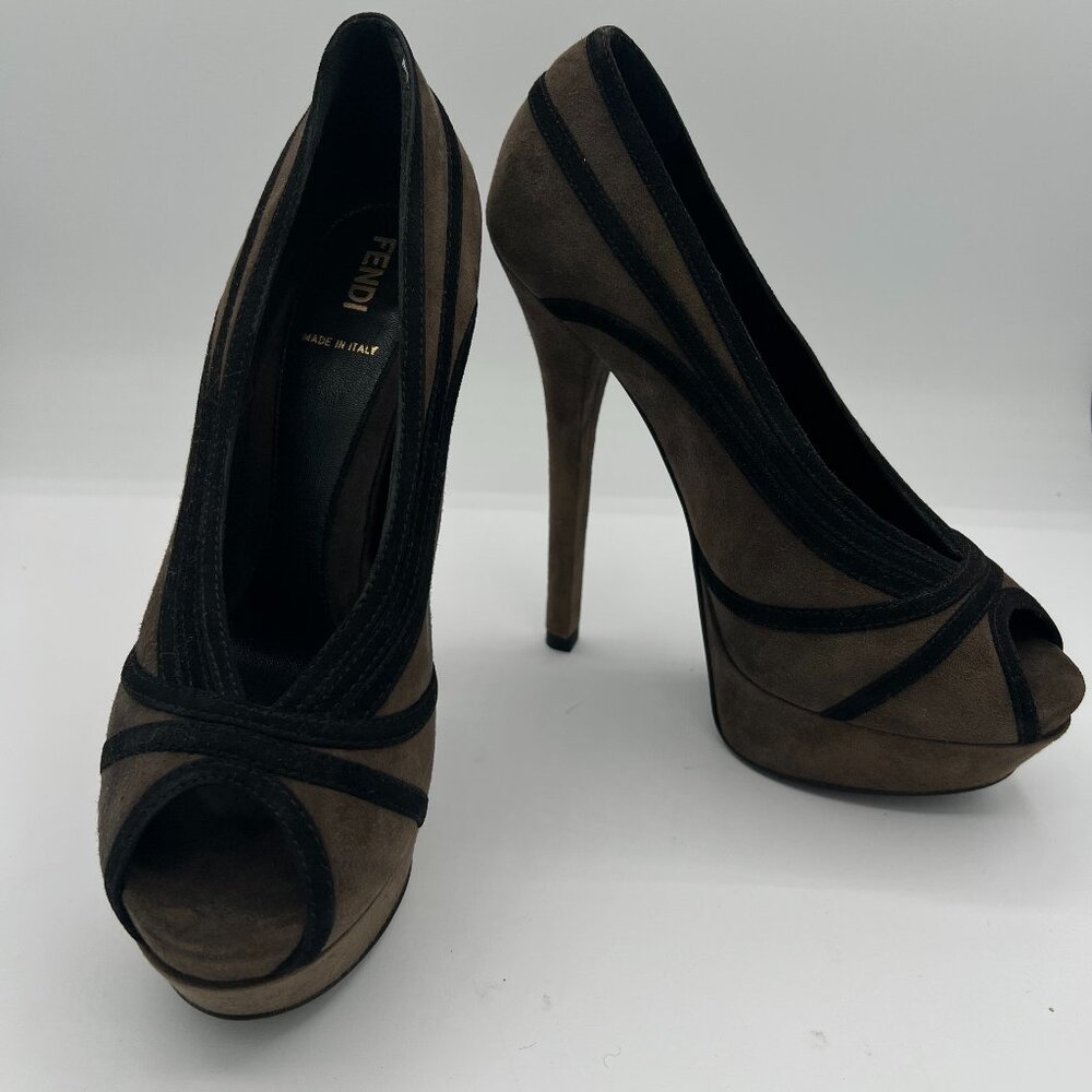 Fendi Brown Suede Platform Peep Toe Pumps – Size 38 (US 8)